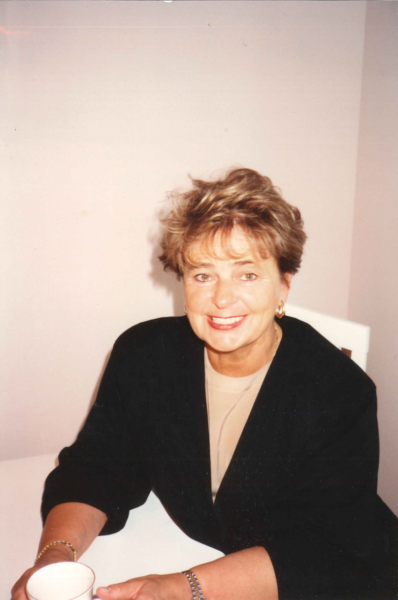 Avis de décès
 Pâquerette Marmen